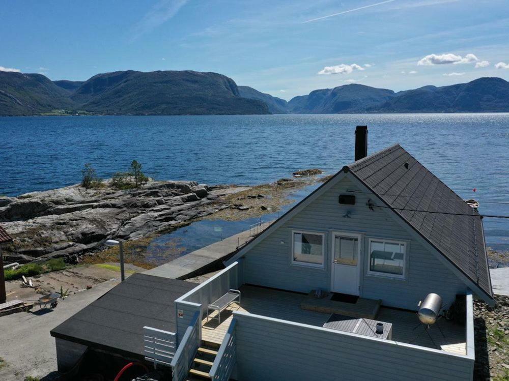 Ferienwohnung Waerholmen Lavik  Exterior foto
